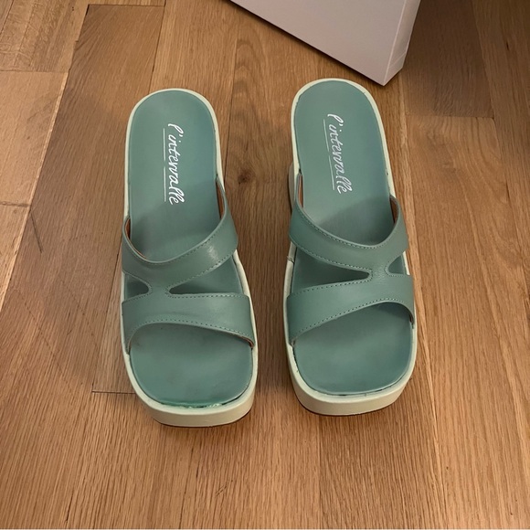 L’intervalle mint leather sandals, size 37 - Picture 5 of 9